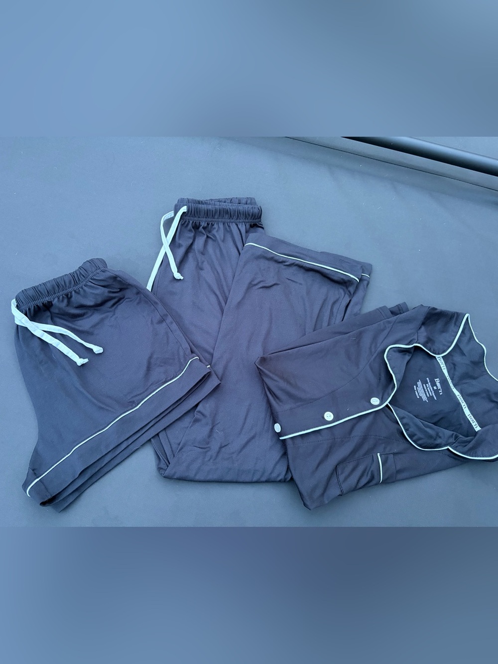 Woman’s Navy Pajama Shorts with Contrast Piping
